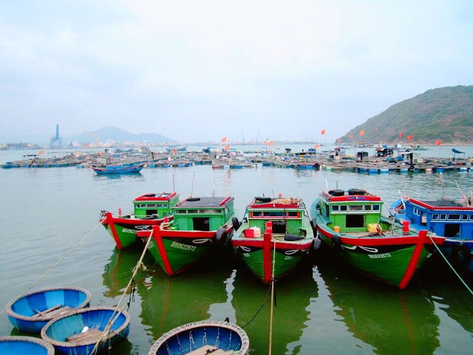 Người dân làng chài Hải Minh sống chủ yếu bằng nghề đánh bắt nuôi trồng thủy sản.