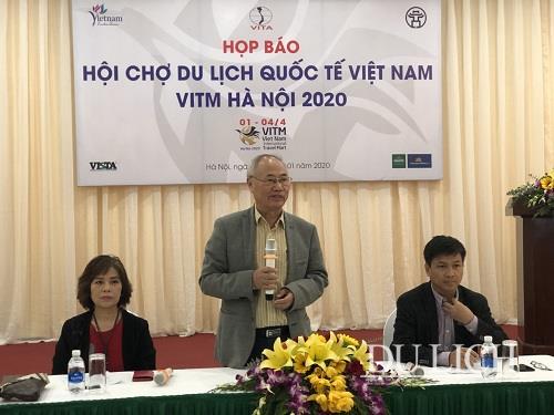 Ông Vũ Thế Bình, Phó Chủ tịch thường trực Hiệp hội Du lịch Việt Nam, Chủ tịch Hiệp hội Lữ hành Việt Nam phát biểu tại họp báo