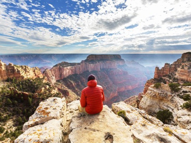 Một số người nói cảm thấy thoải mái hơn khi du lịch gần nhà. (Ảnh: Shutterstock)