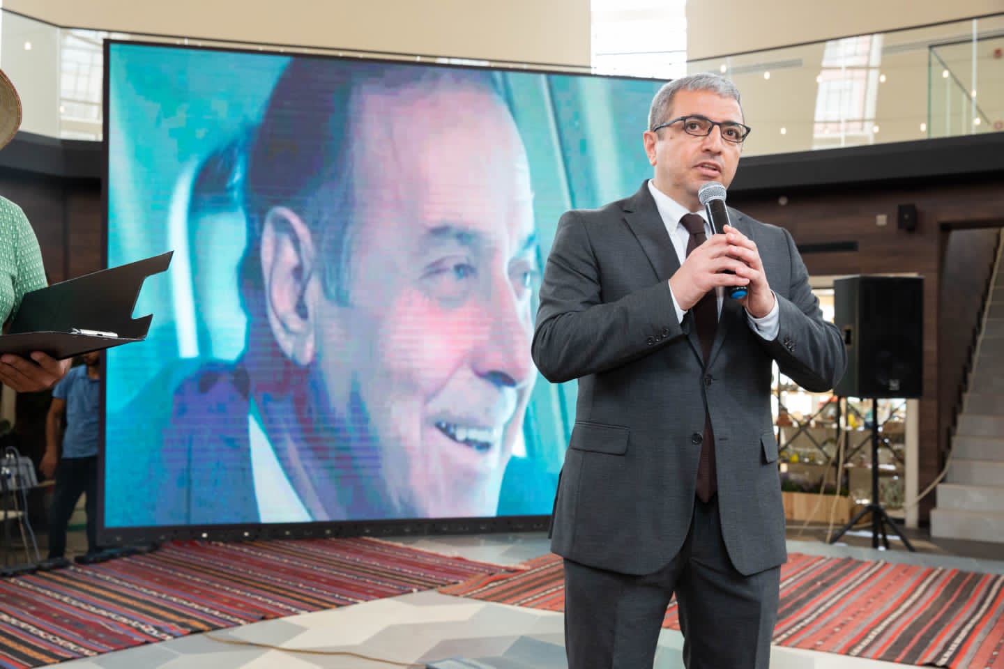 Đại sứ Azerbaijan tại Việt Nam Shovgi Mahdizada phát biểu tại Lễ hội.